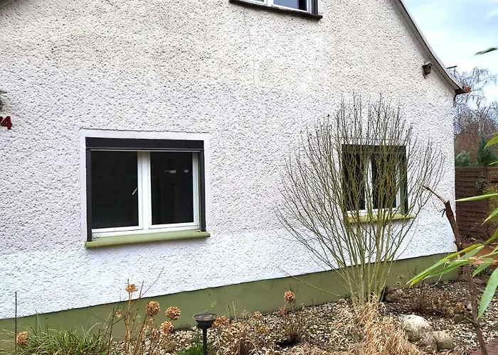 Monteur-haus Heinrich Marzahn, Hellersdorf, Lichtenberg * Berlino