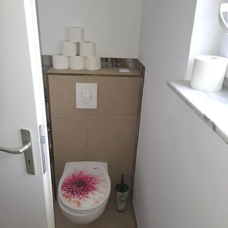 Monteur-haus Heinrich Marzahn, Hellersdorf, Lichtenberg *