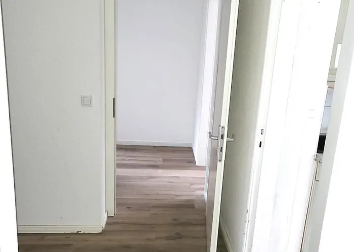 Monteur-haus Heinrich Marzahn, Hellersdorf, Lichtenberg Semesterbostad Berlin