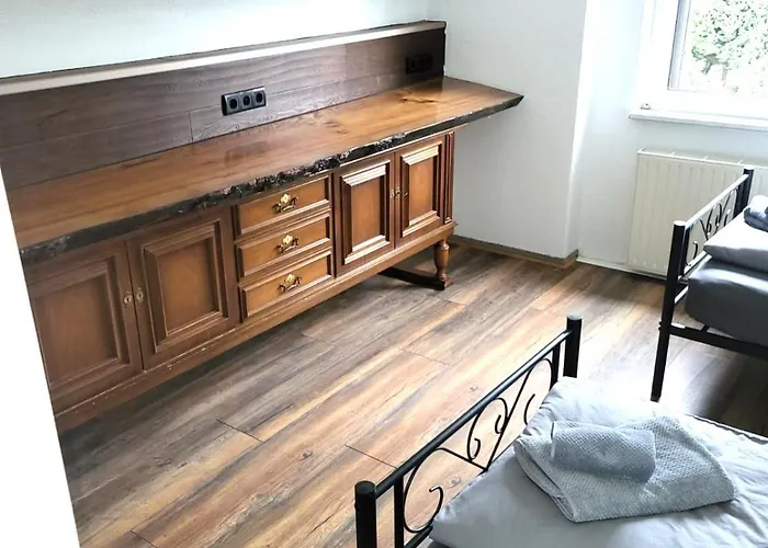 Monteur-haus Heinrich Marzahn, Hellersdorf, Lichtenberg *