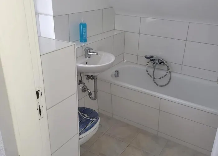 Monteur-haus Heinrich Marzahn, Hellersdorf, Lichtenberg